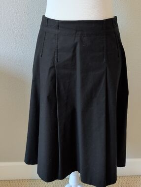 Gap Pleated Swing Skirt
